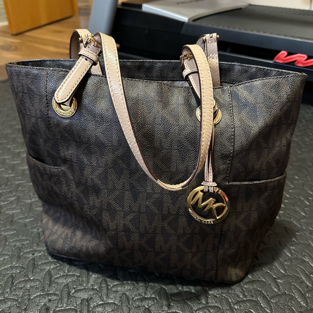 Michael Kors signature Tote